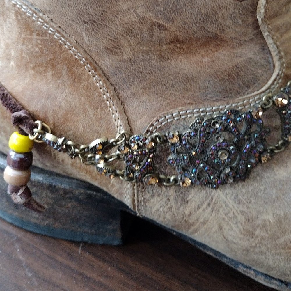 Boot art. Jewls for boots